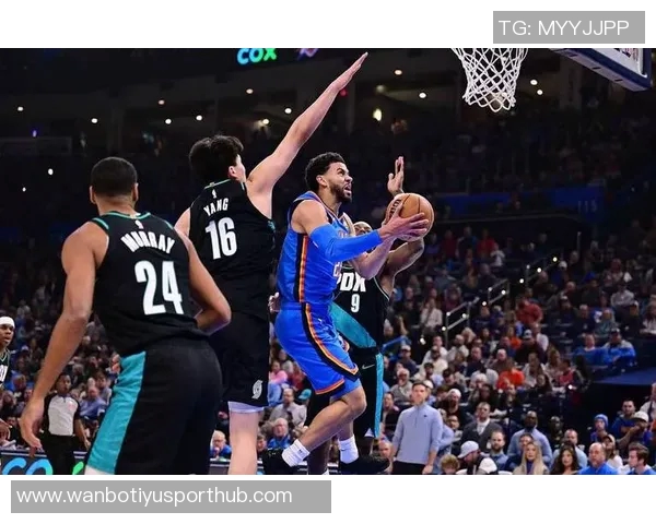 拓媒晒奥尼尔科比合照调侃杨瀚森与布雷克韦斯利的奇妙对比