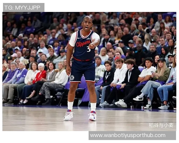 快船赢球却气氛沉闷保罗多次尝试激活球队氛围未果 快船赢球却气氛沉闷保罗多次尝试激活球队氛围未果