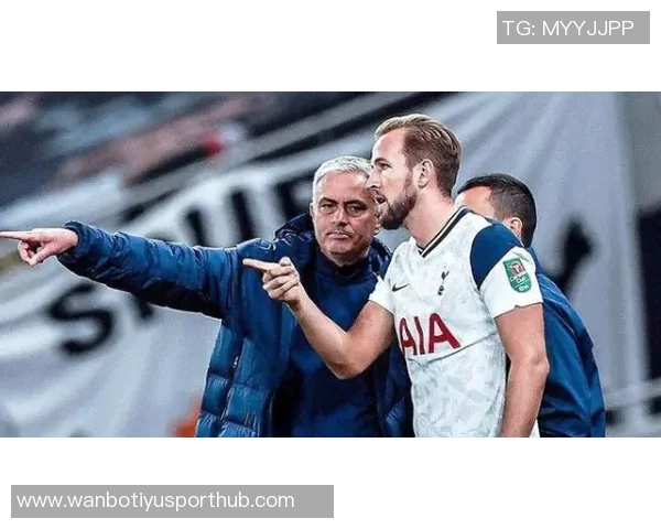 琼斯强调曼联临时主帅需确保球队争取欧联杯或欧冠资格